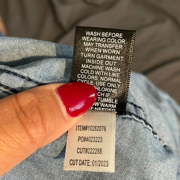 Torrid “Taylor” Medium Wash Denim Button-Down Chambray Shirt - Picture 8 of 11